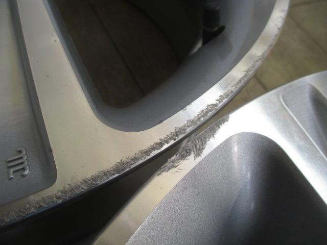 TOYOTA
Altezza original wheel