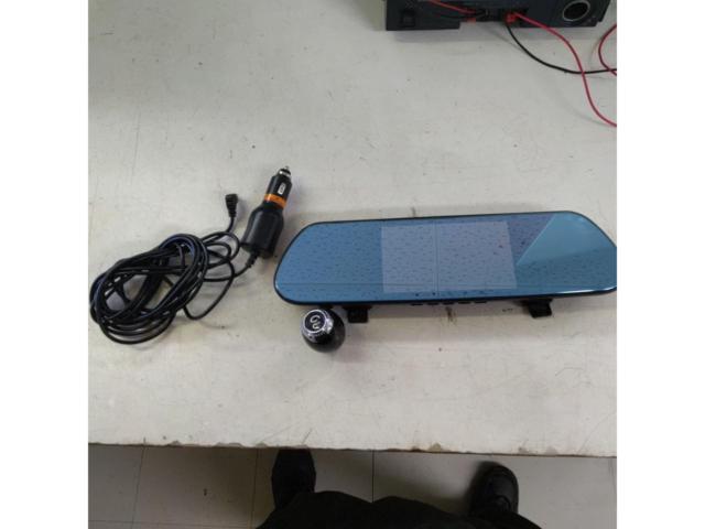 TITAN
amaze
DVR-R535
3-camera mirror-type dashcam