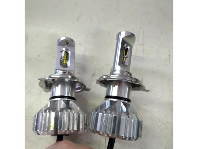 メーカー不明 H4LED バルブ
