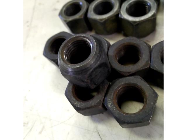 テーパー取付ナット【P1.25/M12/19hex】 16個