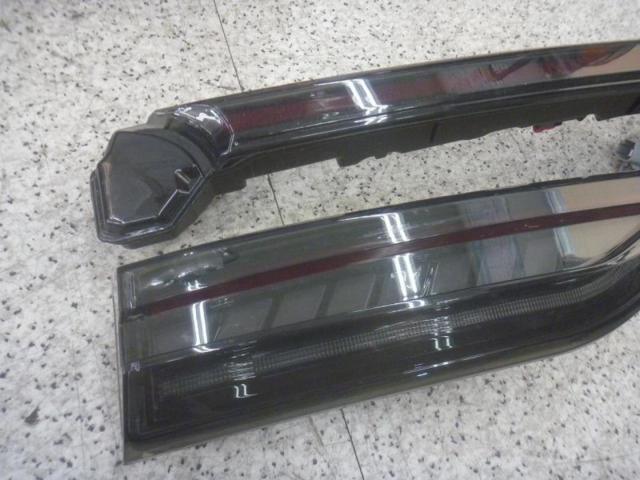 メーカー不明 面発光LEDテールレンズ