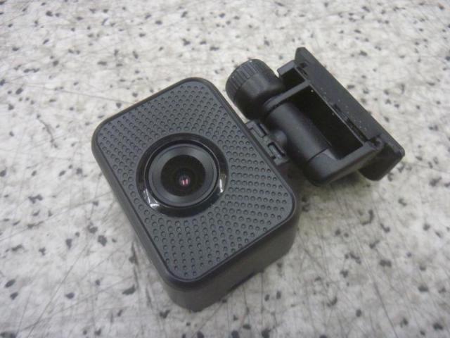 KENWOOD DRV-MR740
Front and rear drive recorder