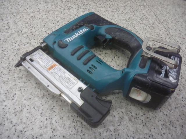 【WG】Makita マキタ 充電式ピンタッカ + バッテリー PT350D/BL130