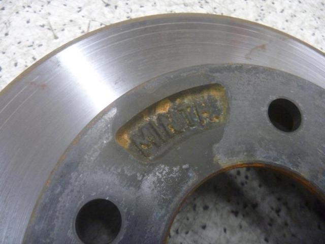 Suzuki genuine front
Brake rotor