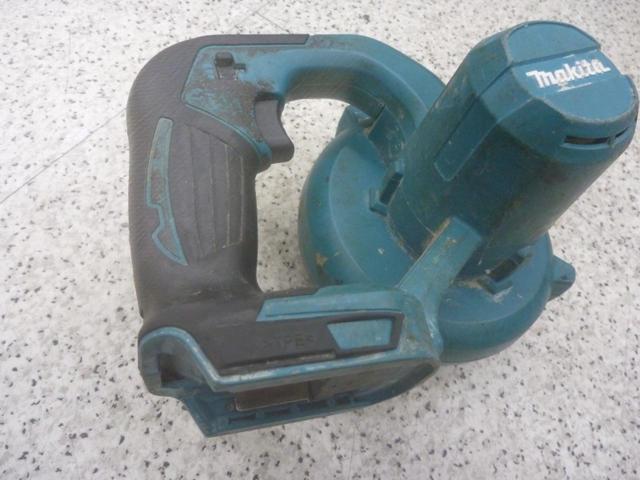 【WG】マキタ/makita 充電式ブロワ UB185D