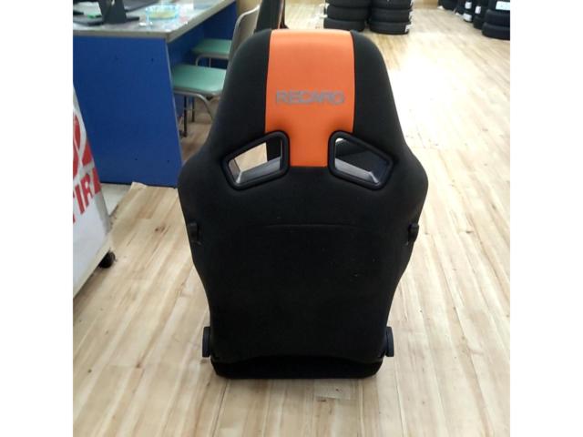 【RECARO】SR-7F LASSIC オレンジ入荷!!