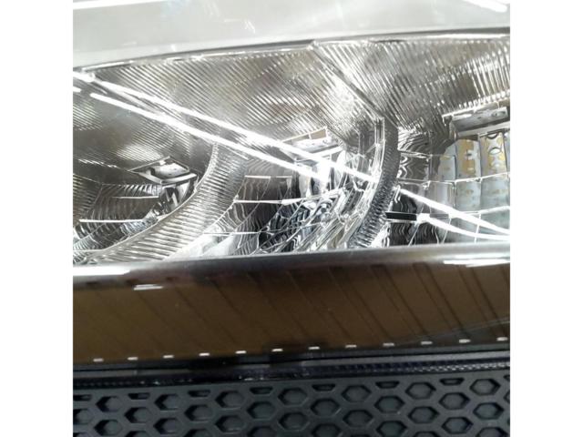【トヨタ純正】ランドクルーザー250 リフレクター式3眼LEDヘッドライト