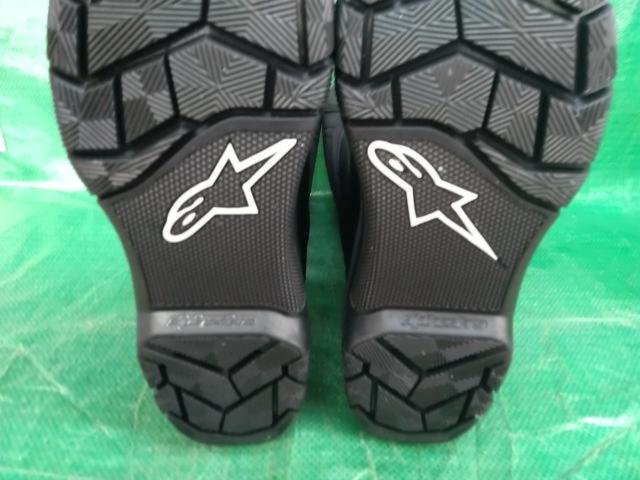 Alpinestars (Alpine Star)
x
Triumph
COROZAL
ADVENTURE
DRYSTAR
BOOT
Size UK8/US8/EU42
