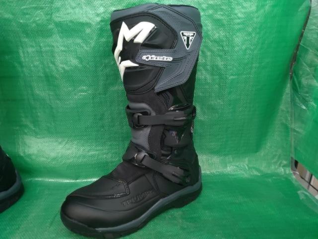 Alpinestars (Alpine Star)
x
Triumph
COROZAL
ADVENTURE
DRYSTAR
BOOT
Size UK8/US8/EU42