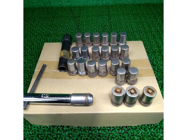 【YOKOHAMA】AVS MOELシリーズ専用ナット ロックナット付き P1.5 M12 