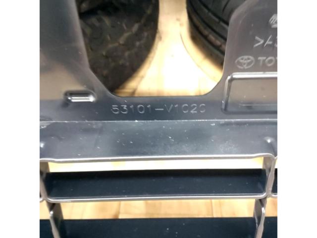 トヨタ 90系ノア純正フロントグリル 53101-V1020