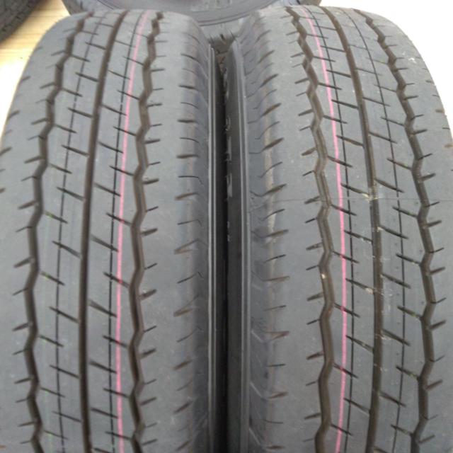 【トヨタ純正】 200系ハイエース純正スチール+【DUNLOP】SP175N