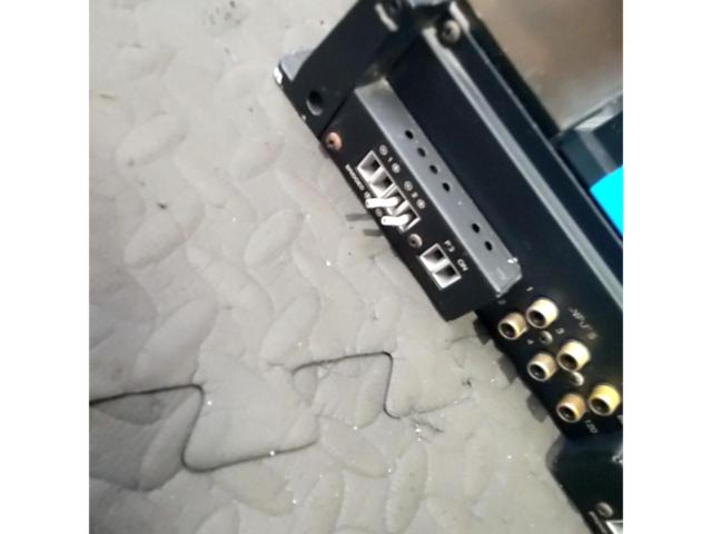Look for the negatives and check them.
There was a crackling sound.
McIntosh MC431
4ch power amplifier