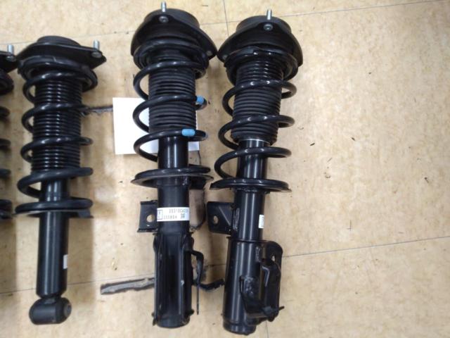 トヨタ純正 86/BRZ NZ6 純正サスキット