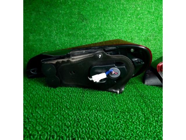 【トヨタ純正】86 ZN6後期 テールレンズ左右セット