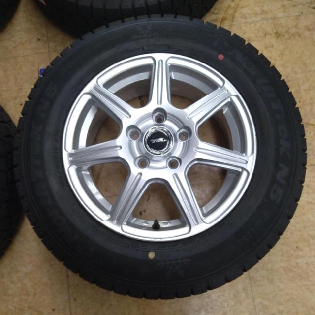 【BRIDSTONE】TOPRUN 7本スポーク+【AUTOBACS】 North Trek N5
