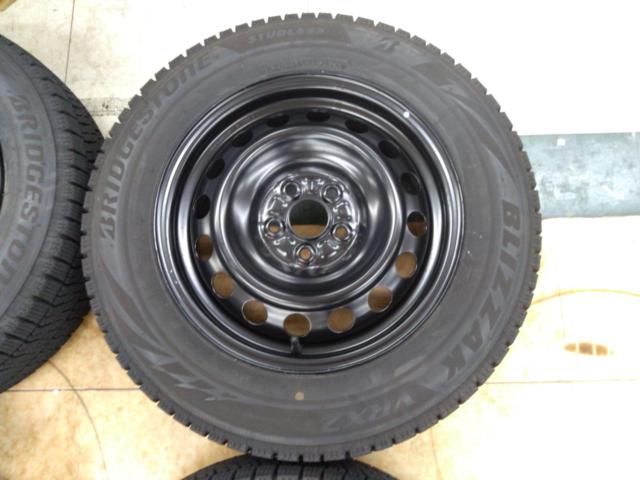 Peace of Mind Set!! Toyota Genuine MXPL10G/Sienta
Z-grade genuine steel wheels + BRIDGESTONE BLIZZAK
VRX2