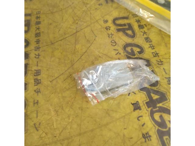 Labor-saving wrench for pantograph jacks