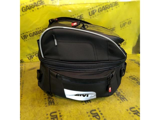 GIVI Tank Bag
25L