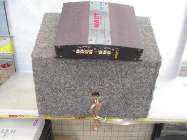 KICKER サブウーハースピーカー BOX付き + HART HT300  2CHアンプ