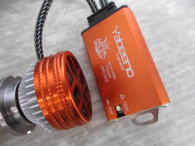 18LED
LED bulb
9005 (HB3)