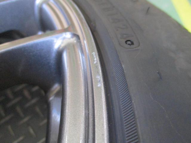 ENKEI (circles)
PerformanceLine
PFM 1
+
BRIDGESTONE
POTENZA
RE004