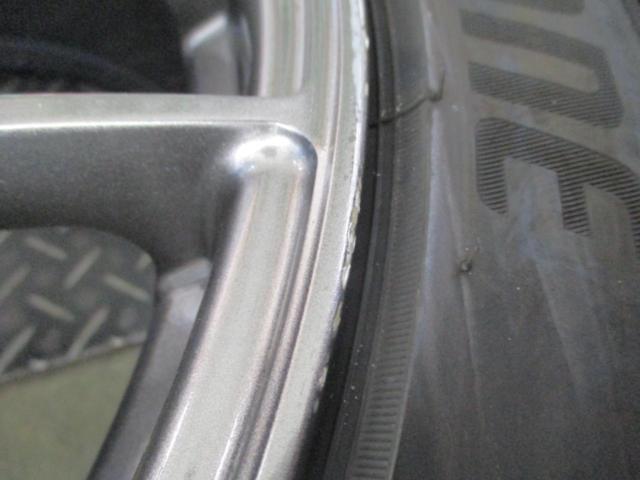 ENKEI (circles)
PerformanceLine
PFM 1
+
BRIDGESTONE
POTENZA
RE004