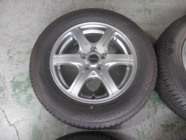 BRIDGESTONE (Bridgestone)
BALMINUM (Barumina)
GR6
+
BRIDGESTONE (Bridgestone)
Ecopia
NH200
195 / 65R15