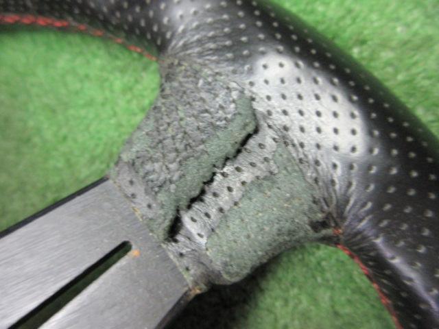 NARDI Leather Steering Wheel
345mm
*The leather is heavily damaged.