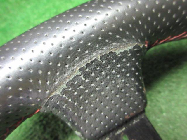 NARDI Leather Steering Wheel
345mm
*The leather is heavily damaged.