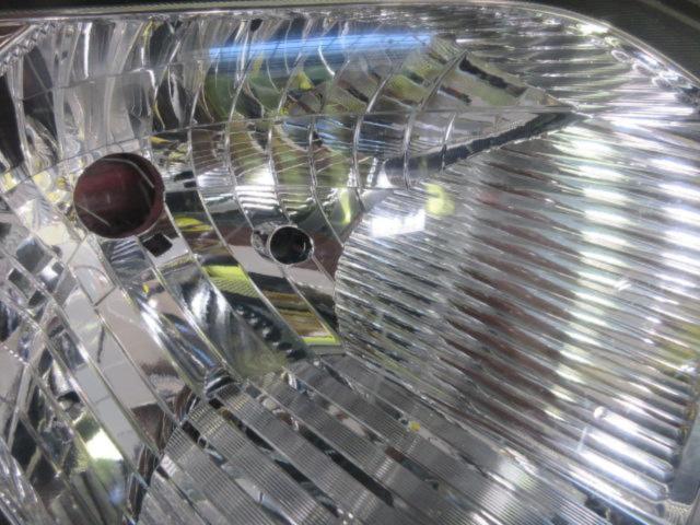 【TOYOTA】NCP160系プロボックス 純正ヘッドライト 右側のみ ※ステー折れアリ