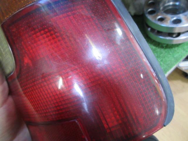 【TOYOTA】100系カローラバン/ワゴン 純正テールレンズ 右側のみ