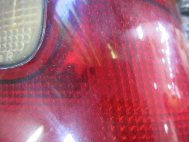 【TOYOTA】100系カローラバン/ワゴン 純正テールレンズ 右側のみ