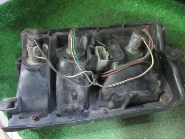 【DAIHATSU】L70V/ミラ 純正テールレンズ 右側のみ