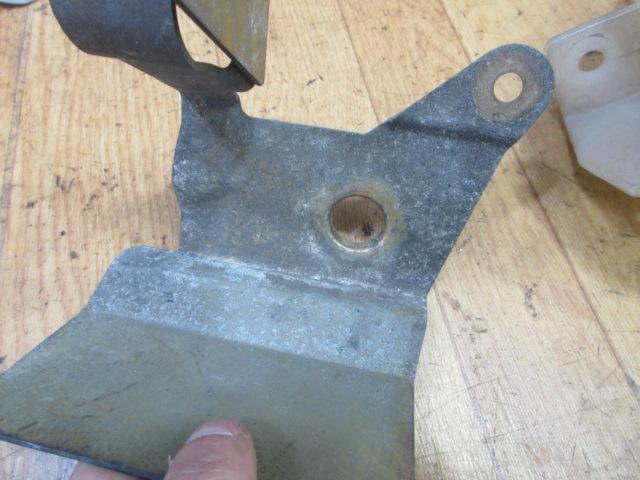 Mazda N-series Roadster
Genuine washer tank