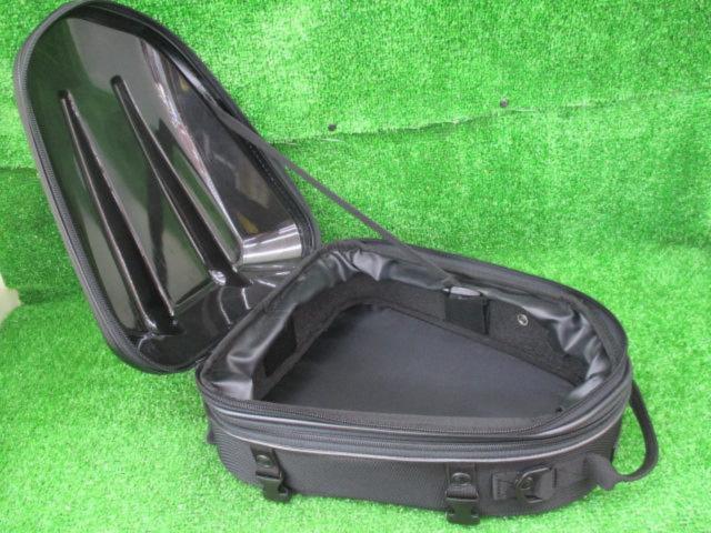 10-14L MOTO
FIZZ
Shell Seat Case 2