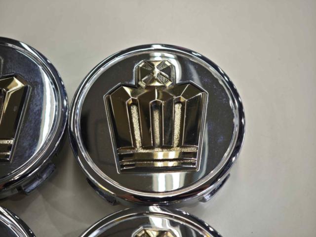Genuine Toyota 180 Series/200 Series Crown Center Caps