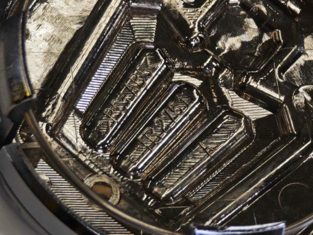 Genuine Toyota 180 Series/200 Series Crown Center Caps