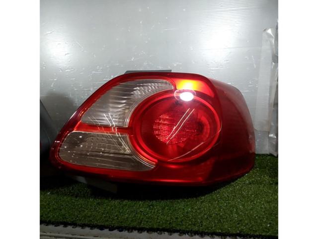 【トヨタ純正】ポルテ純正テールレンズ 左右セット(STANLEY 52-130)