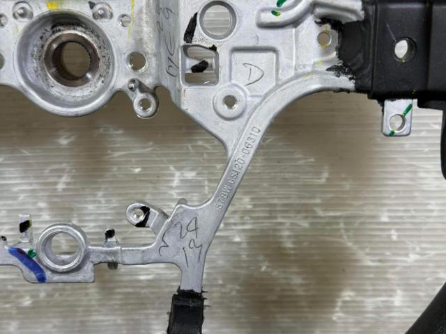 【トヨタ純正】ハイラックス/GUN125 純正ステアリング