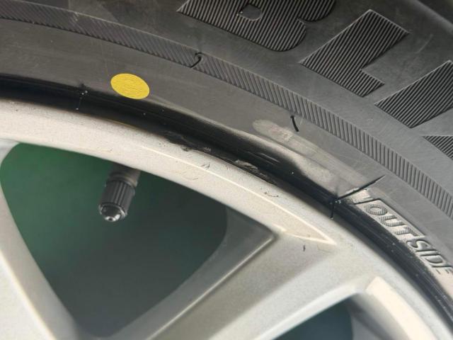 ☆24年製 国産タイヤ!☆【トヨタ純正】カローラフィールダー 純正ホイール  + 【BRIDGESTONE(ブリヂストン)】BLIZZAK VRX2
