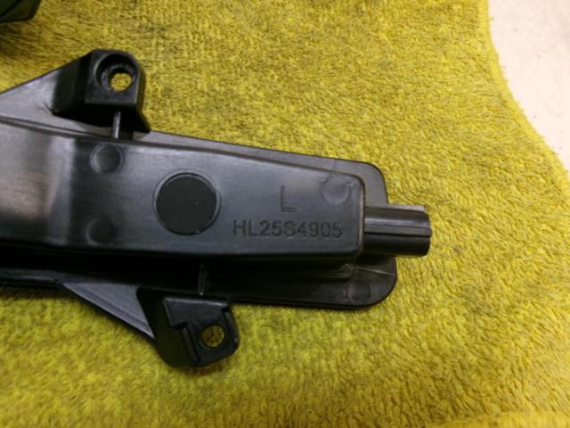 Unknown Manufacturer
Door mirror
Sequential
A turn signal