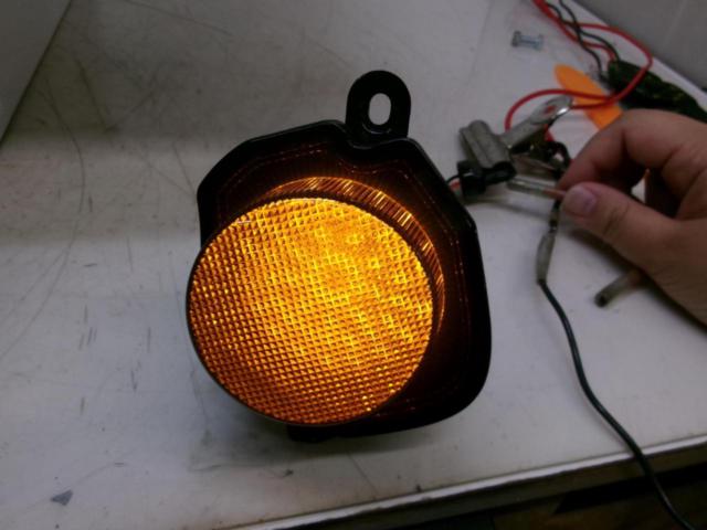 Unknown Manufacturer
Sequential
A turn signal
Right and left
