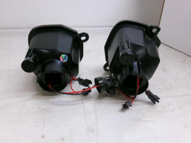 Unknown Manufacturer
Sequential
A turn signal
Right and left