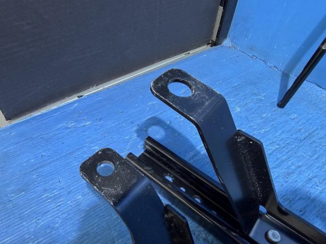 RECARO
Fit / GE
Seat rail
RH (right)
