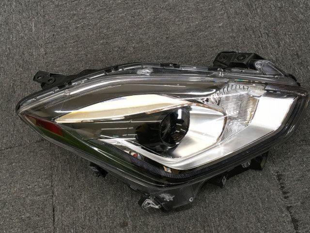 SUZUKI
Genuine LED headlights for Suzuki Swift Sport/ZC33S
