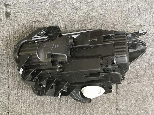 SUZUKI
Genuine LED headlights for Suzuki Swift Sport/ZC33S

