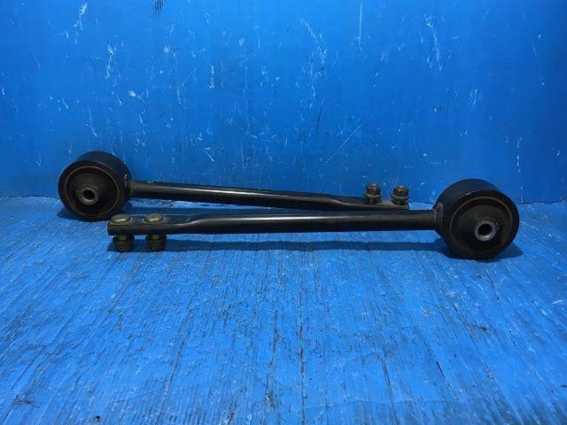 Nissan genuine
Front tension rod
Left and right set for ECR33 Skyline