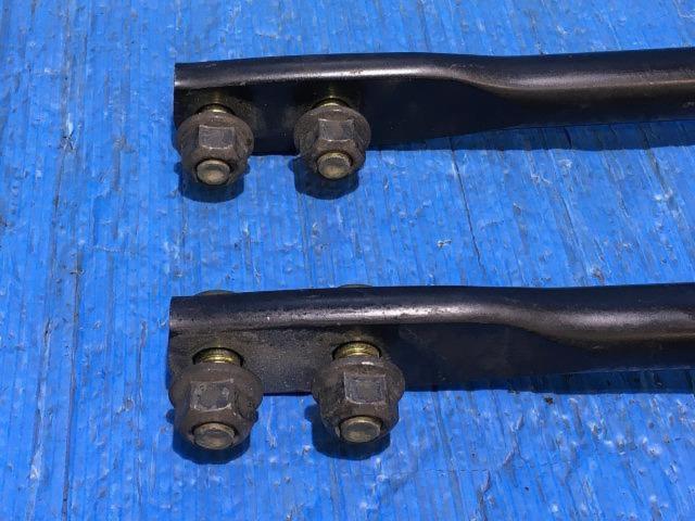 Nissan genuine
Front tension rod
Left and right set for ECR33 Skyline