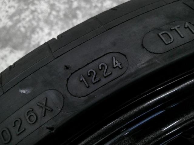 RAYS VOLK RACING TE37 SAGA S-puls + MICHELIN PILOT SPORT 4S 265/30R19 93Y XL